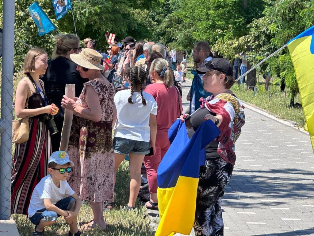 У Миколаєві знов пройшла акція на підтримку військовополонених (ФОТО) 6