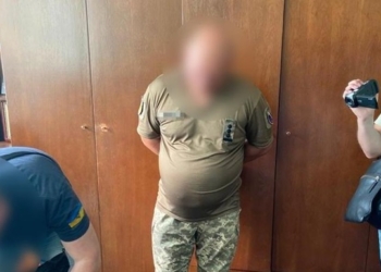 Воєнком із Дніпра у війну нажився на $350 тисяч