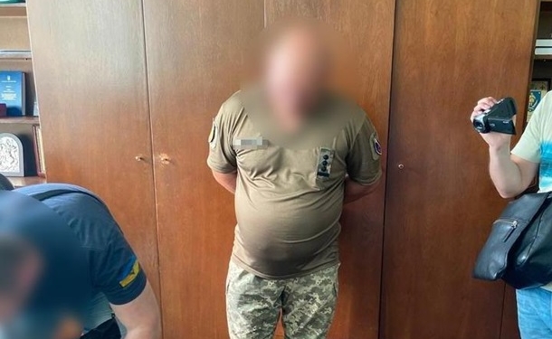 Воєнком із Дніпра у війну нажився на $350 тисяч