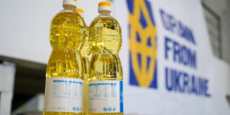 Україна вперше відправляє соняшникову олію в рамках гуманітарної ініціативи «Grain from Ukraine» (ФОТО)