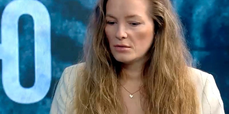 Проросійська блогерка і ексекстрасенс з Латвії попросила притулку у Білорусі – і повторила текст біглого польського судді