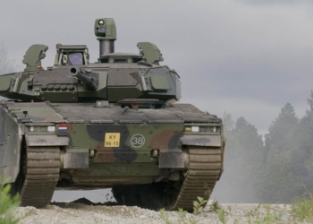 Нідерланди виділяють 400 млн євро на закупівлю бронемашин CV90 для України