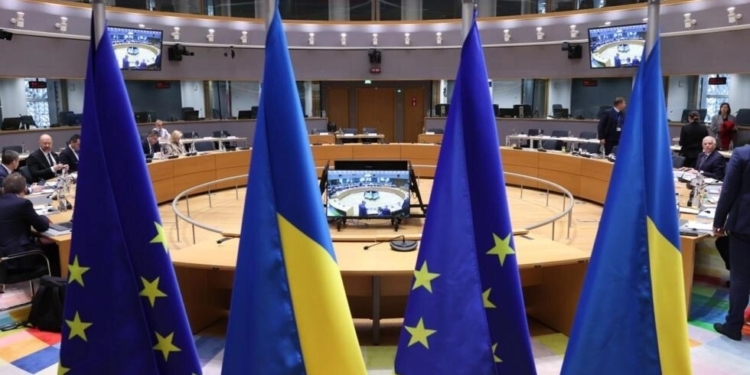 Старт переговорів про вступ України до ЄС потрібен у червні. Лист 12 міністрів