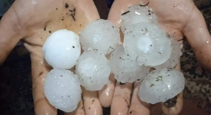 Град наробив лиха в Україні (ФОТО, ВІДЕО)