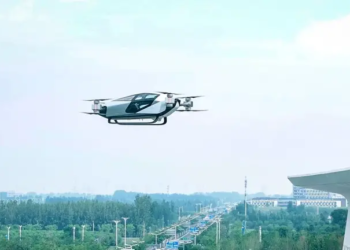 Авіакар XPeng AeroHT X2 здійснив перший політ у Китаї