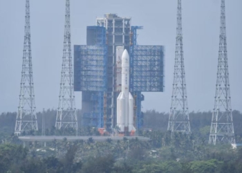 Китайський безпілотний апарат приземлився на зворотному боці Місяця. Чому цю місію називають історичною