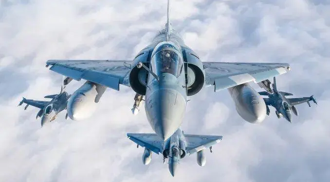 Що за літак Mirage 2000-5, який Франція передасть Україні. Що він може, а чого – ні (ФОТО)