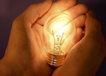 Від завтра Міненерго тестує нові погодинні графіки відключень світла, нібито буде краще