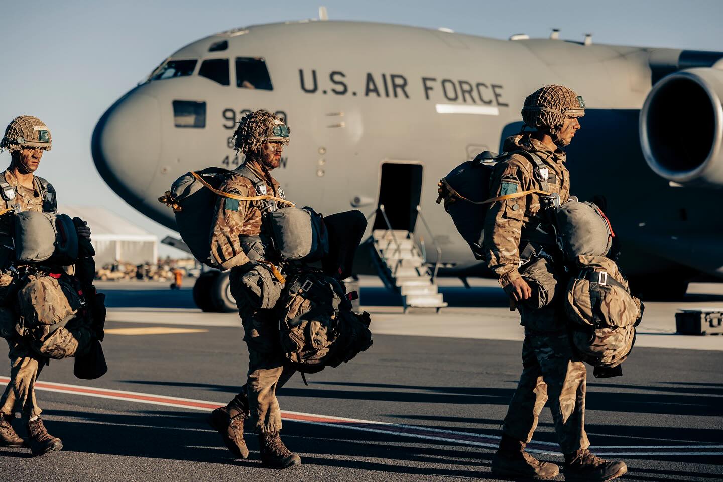 Завершились найбільші навчання НАТО – “у войнушку” “бавились” 90 тис. військових (ФОТО)