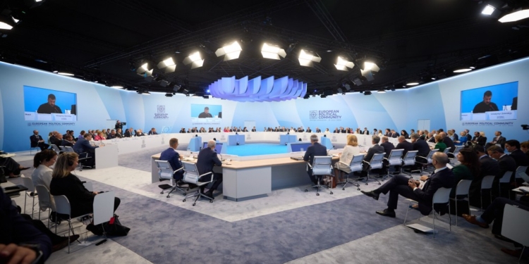 ​​«Коли програє агресор, виграє світ» – виступ Президента України в межах ІV саміту Європейської політичної спільноти