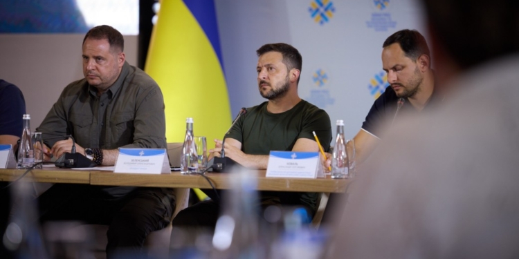 Додаткові системи ППО надійдуть в Україну в серпні, вересні та жовтні – Зеленський