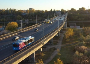 Щонайменше до обіду 6 липня на «Північний» у Миколаєві тролейбуси ходити не будуть – обрив контактного дроту