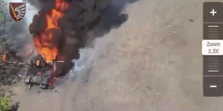 Для росіян завжди знайдуться 2 метри землі в полях під Новомихайлівкою: миколаївські десантники показали чергове ВІДЕО