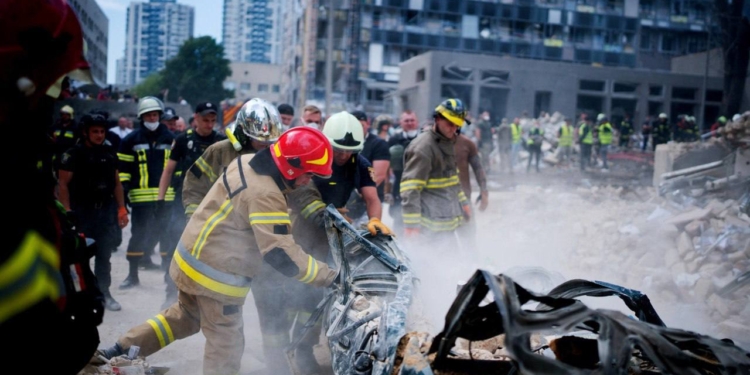 Є нові докази, що росія вдарила по ОХМАТДИТу саме ракетою Х-101, внаслідок чого загинули двоє, а ще 32 людини постраждали (ФОТО)