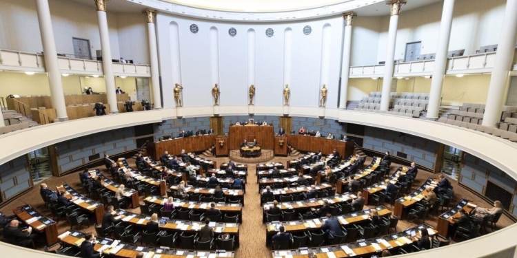 Фінляндія узаконила недопуск до країни прохачів притулку з росії