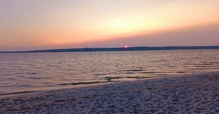 Вчора у Миколаєві ледь не потонула жінка – її врятували співробітники АРЧ