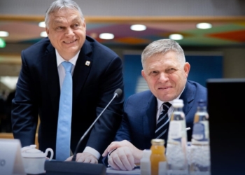 Орбан і Фіцо панікують через зупинку Україною транзиту російської нафти – ЗМІ