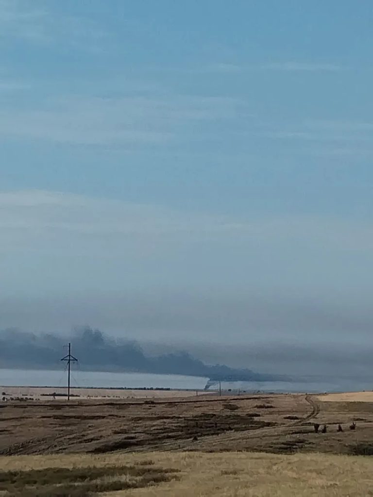 Дрони атакували російський аеродром у Морозовську – там почалась пожежа (ФОТО) 1