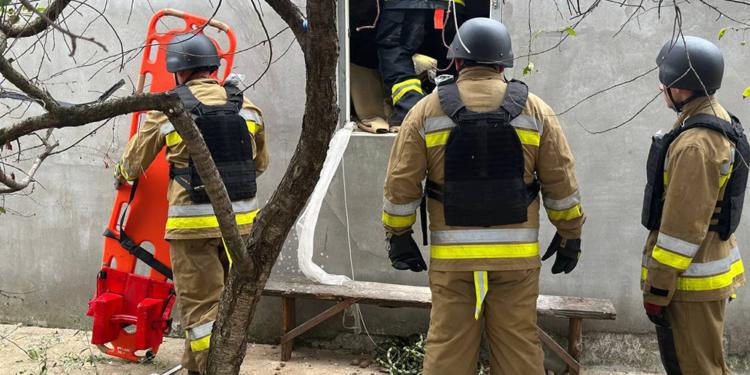 В одному з будинків Миколаєва пролунав вибух: один чоловік загинув, сусід отримав контузію