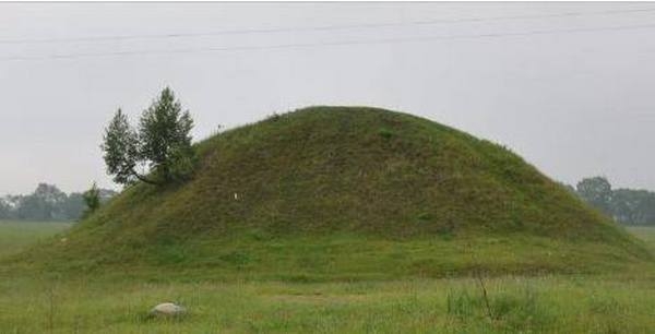 На Миколаївщині через суд намагаються повернути у державну власність об’єкт культурної спадщини – курган