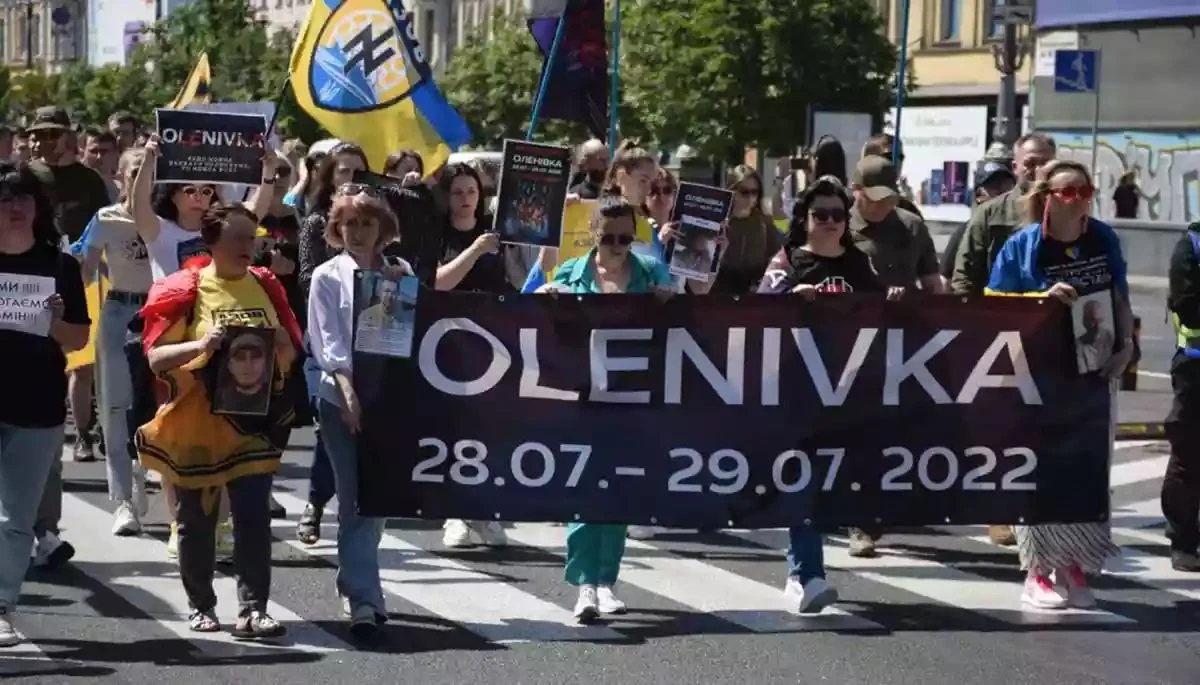 Другі роковини теракту в Оленівці. Як росія продовжує брехати про свою непричетність