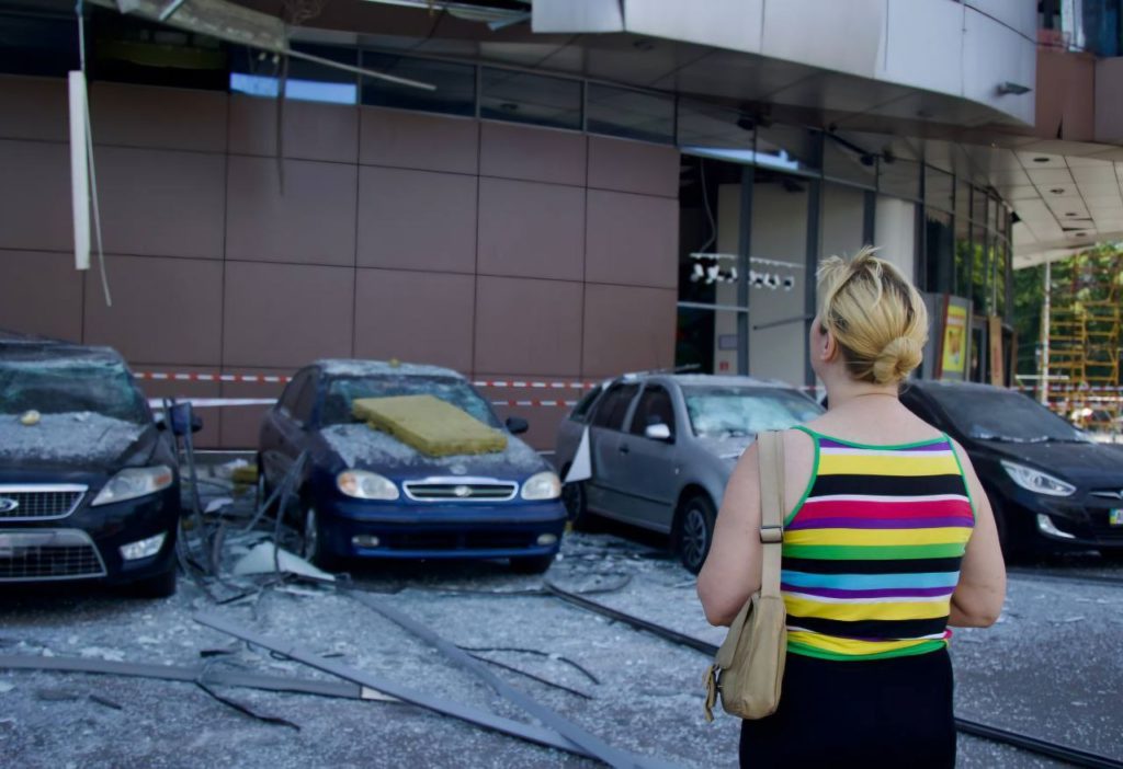 Кількість загиблих та постраждалих внаслідок ранкової атаки на Дніпро збільшилась (ФОТО) 1