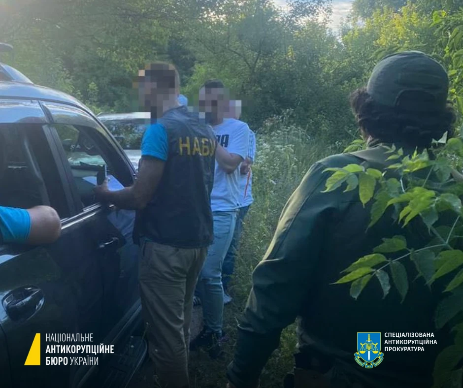 Нардеп від Слуг народу попався на хабарі в 3,4 млн. І це тільки один відкат (ФОТО) 2