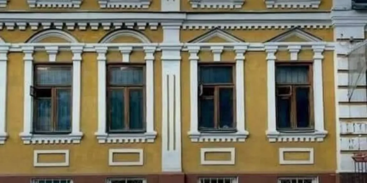 У Мінкульті прокоментували незаконне знесення у центрі Києва садиби Зеленських