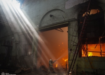 Велика пожежа в Миколаєві. Що горіло (ФОТО)