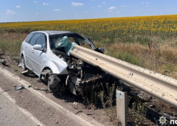 На Миколаївщині в ДТП загинув водій та травмувалась пасажирка (ФОТО)
