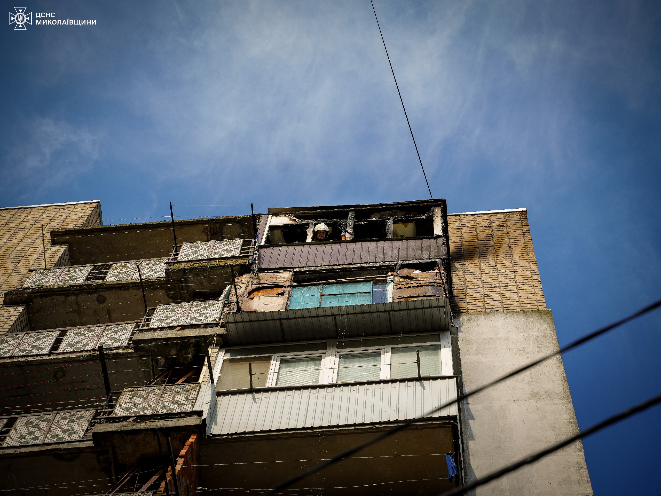 У Миколаєві горіла багатоповерхівка (ФОТО)
