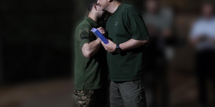 Миколаївські гвардійці, які повернулись з виконання бойових завдань, отримали нагороди від обласної та міської влади (ФОТО)