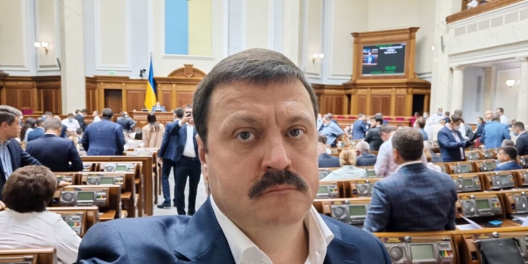 Екснардеп Андрій Деркач тепер кандидат у Совєт Федерації від Астраханської області (ФОТО)