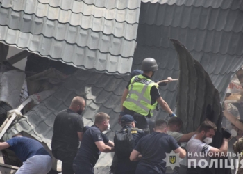 Кількість загиблих внаслідок масованого терористичного удару росії по території України збільшилась до 33 (ФОТО)
