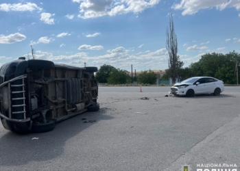 В ДТП на Миколаївщині травмувалося 9 людей, з них 5 дітей. Поліція шукає свідків (ФОТО)