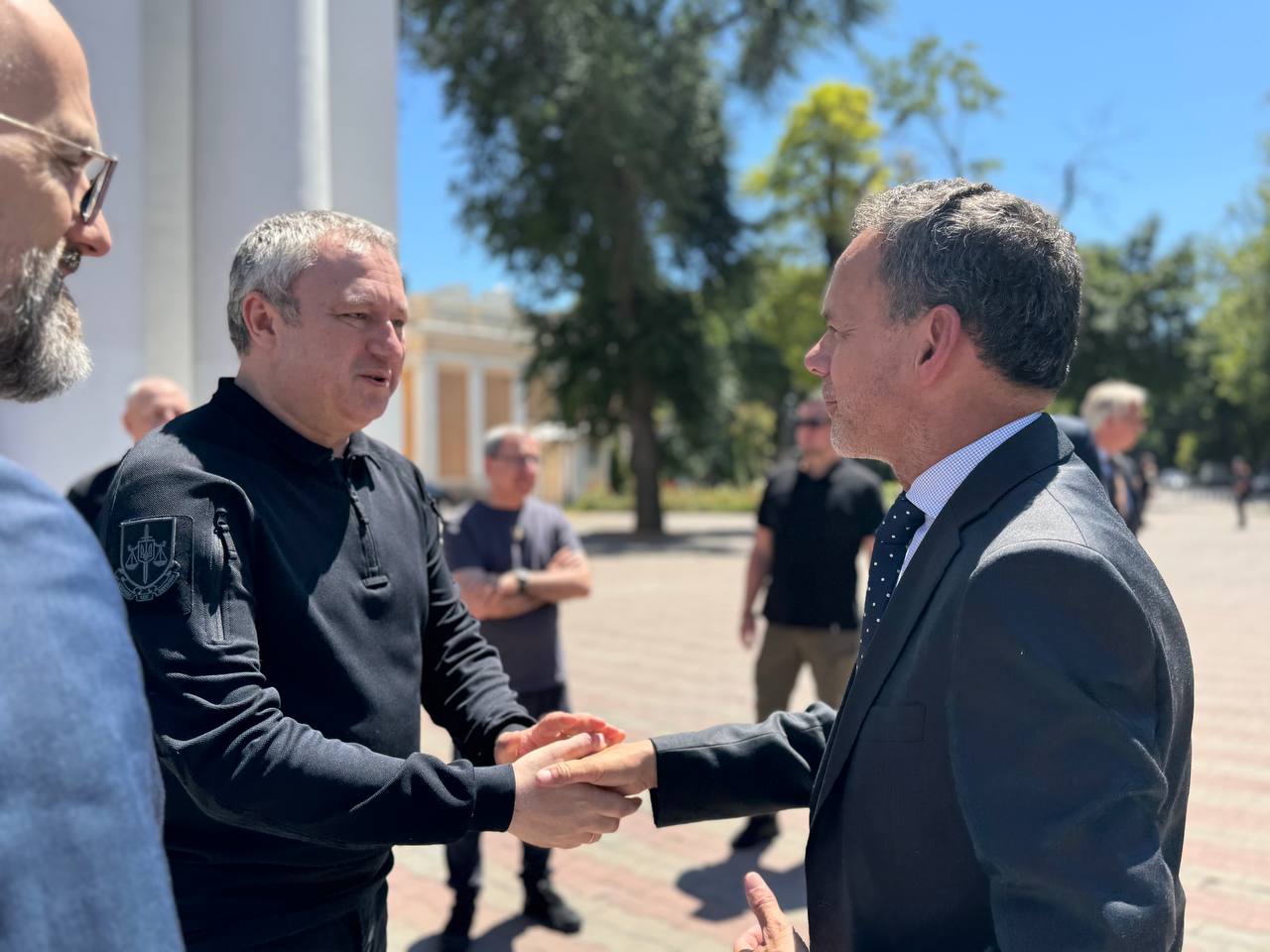 Уряд Нідерландів передасть Україні мобільну криміналістичну лабораторію (ФОТО)