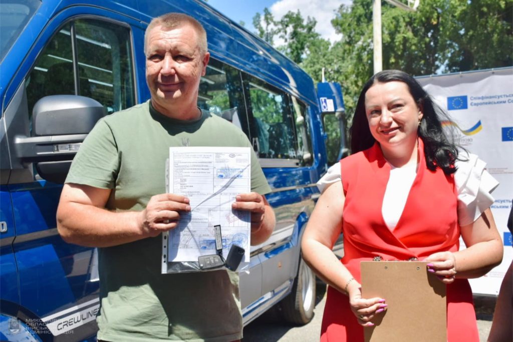 За підтримки міжнародних партнерів ще дві громади Миколаївщини отримали спецавтомобілі для перевезення маломобільних людей (ФОТО) 8