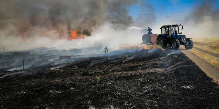 Миколаївщина у вогні: за вчора спалахнуло 36 пожеж, зокрема, вигоріло майже 5 га пшениці на корені (ФОТО)