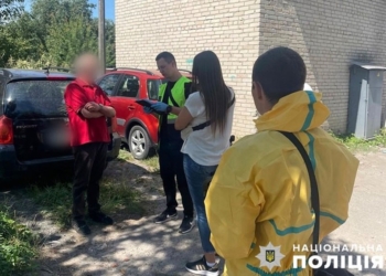 У Києві 67-річний чоловік кілька місяців труїв співмешканку заради її грошей та автомобіля