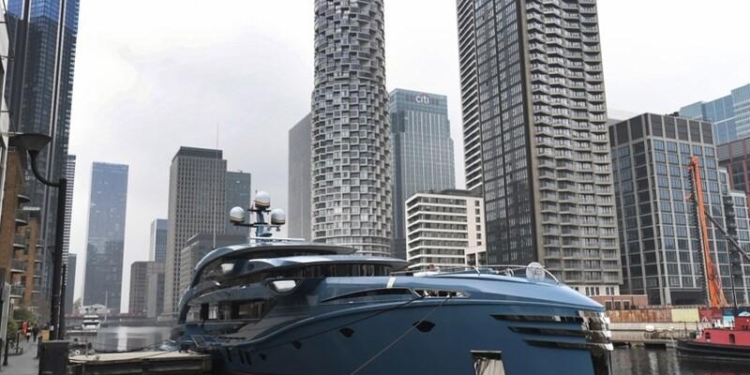 Арештовані на Заході яхти російських бізнесменів захоплюють сквотери