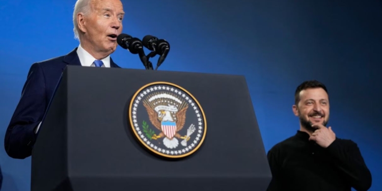 Україна мусить зупинити просування Росії на Сході, – помічник Держсекретаря США (ФОТО, ВІДЕО)