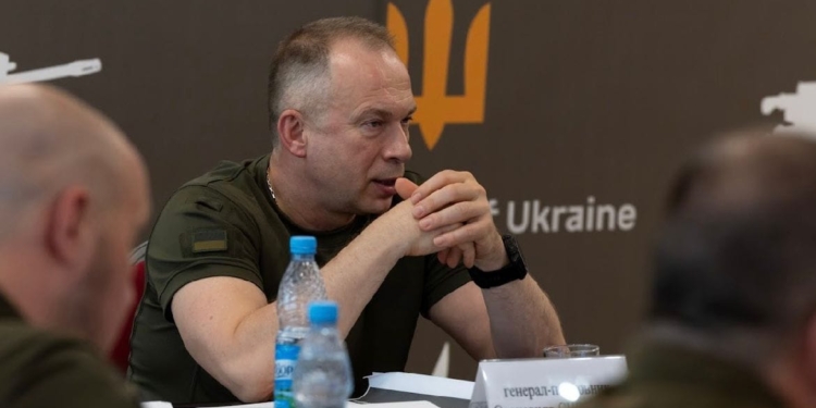 Бути попереду як в ураженні дронами, так і в захисті від них, –  Сирський провів нараду з командирами підрозділів БПЛА (ФОТО)