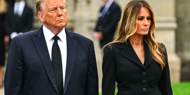 “Монстр намагався перебити пристрасть Дональда”, – Меланія Трамп зробила заяву після замаху