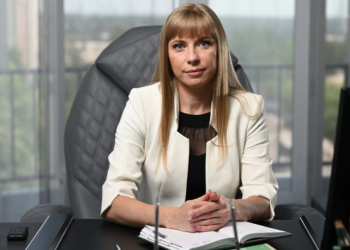 Із фракції “Слуги” вийшла нардепка Юлія Яцик. Чому це скандал