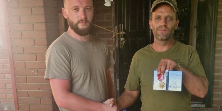 Військовий з Миколаївщини отримав «Золотий Хрест» від Головнокомандувача ЗСУ (ФОТО)