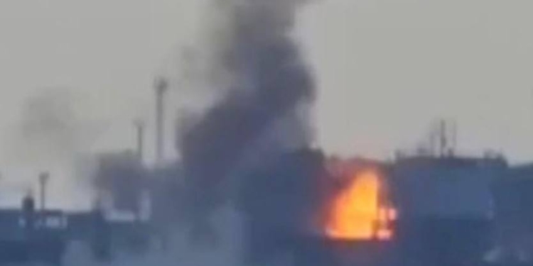 ЗСУ уразили в порту «Кавказ» російський паром «Славянин»