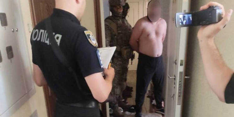 Поліцейські Миколаївщини знайшли злочинця, який ще в грудні скоїв розбійний напад на родину фермера, – ним виявився мешканець Одещини (ФОТО, ВІДЕО)