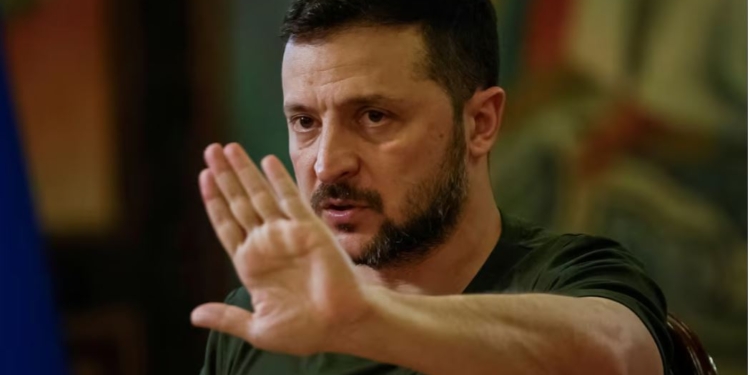 Схильний до параної, з цілодобовим стресом і втомою, – Reuters про те, як змінився Зеленський