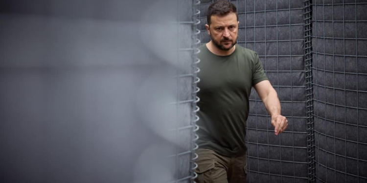 Зеленський на кордоні з  Білоруссю перевірив фортифікації (ФОТО)