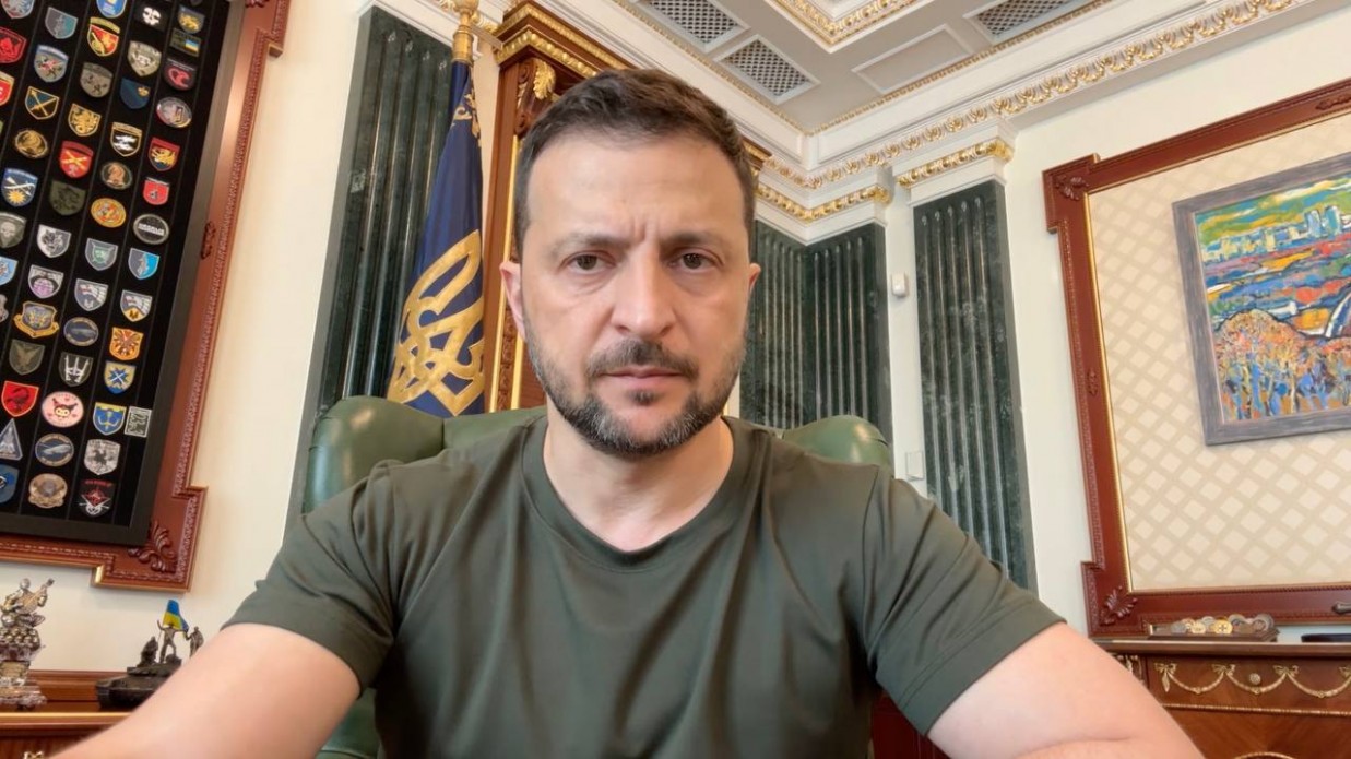 Виробництво власної зброї – абсолютний пріоритет, щомісяця Україна має ставати самостійнішою, – Зеленський (ВІДЕО)